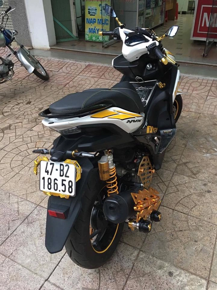 Yamaha nvx 155cc với khối trang bị hoàng kim - 4