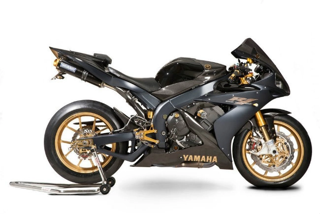 Yamaha yzf-r1sp 2006 lộng lẫy trong bản độ carbon và vàng - 1