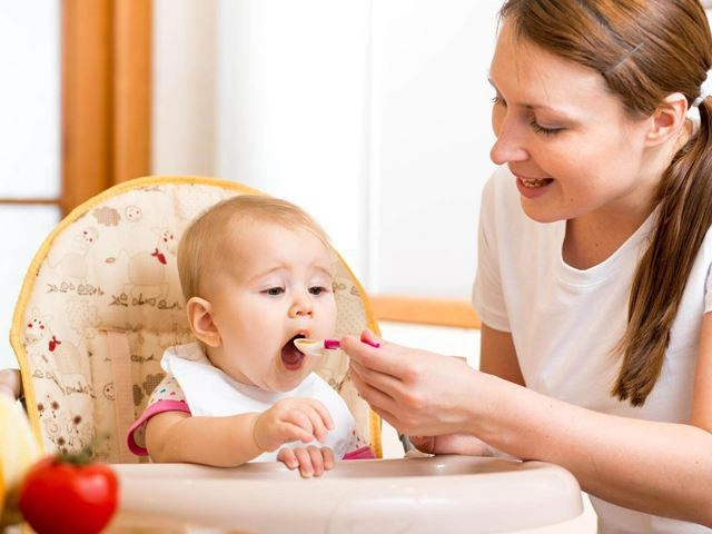 1 tuần cho bé ăn mấy hộp sữa chua là hợp lý nhất - 1