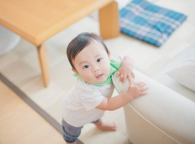 3 yếu tố quyết định trẻ biết đi sớm hay muộn nhiều cha mẹ không biết - 2