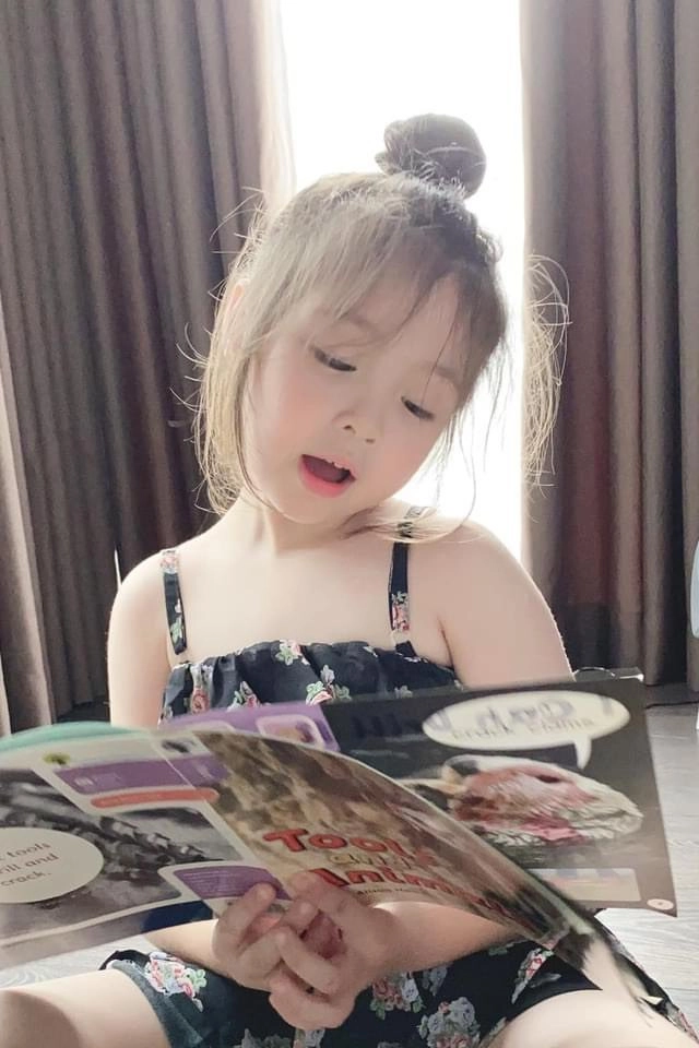 4 tháng đoạt giải đáng yêu nhất nước anh 6 tuổi con gái elly trần khác lạ không nhận ra - 8