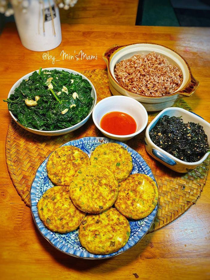 9x khoe mâm cơm mỗi ngày 1 thực đơn không trùng nhau chồng con khen không ngớt lời - 5