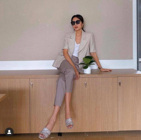 Ăn mặc thời trang nhưng tăng thanh hà lộ khuyết điểm body khắc khổ ít ai nhận ra - 9