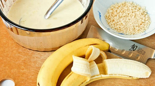 Ăn vặt với chuối bọc bột chiên - 1
