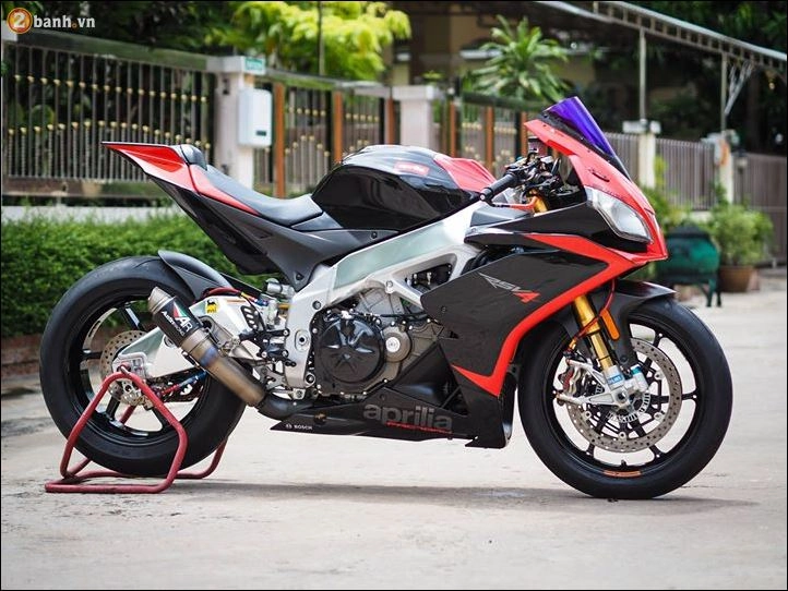 Aprilia rsv 4 - đẳng cấp tạo nên phong cách - 2