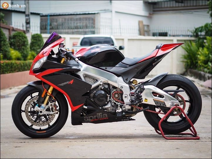 Aprilia rsv 4 - đẳng cấp tạo nên phong cách - 11