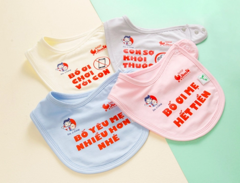 Bác sĩ đoàn hải đăng - người tạo nên hot trend yếm truyền thông điệp cho mẹ bỉm sữa - 1