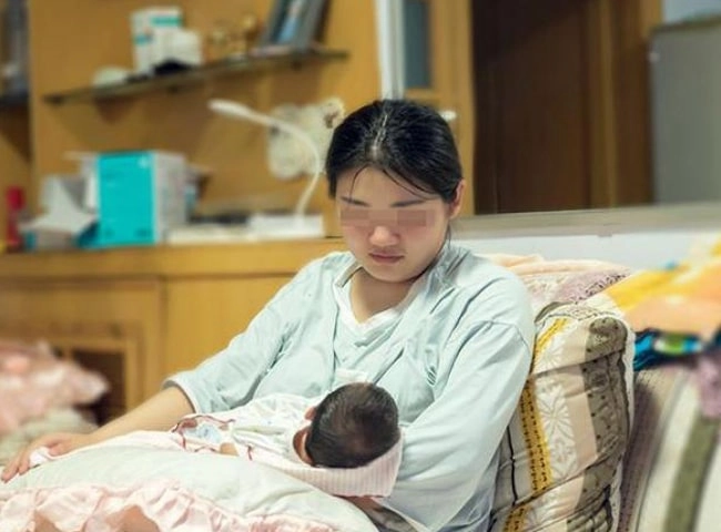 Bé 1 tuổi tử vong sau khi ăn món trứng hấp vì bà nội bỏ thêm một thứ khi nấu - 1