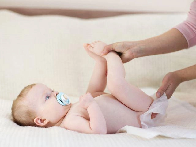 Bé 2 tháng tuổi 5 ngày không đi ngoài có sao không - 2