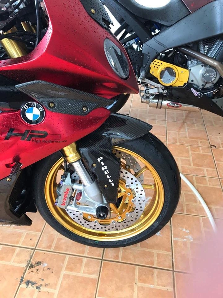 Bmw s1000rr cá mập shark gợi cảm cùng tông màu red candy - 4