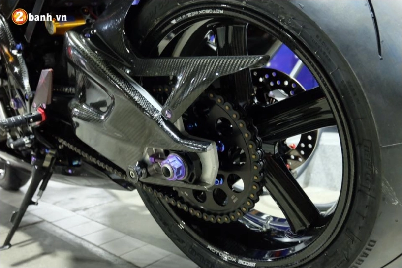 Bmw s1000rr độ hầm hố cùng mâm đồ chơi rotobox - 4