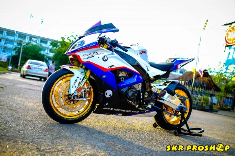 Bmw s1000rr vẻ đẹp thách thức mọi đối thủ - 9