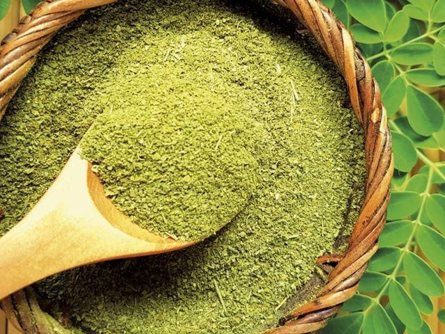 Cách dùng rau chùm ngây nấu cháo cho bé cùng cá hồi - 8