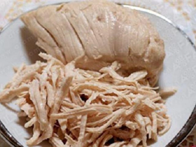 Cách nấu cháo thịt gà khoai lang cho bé ăn dặm ngon mà đủ chất - 4