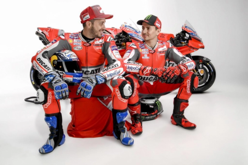 Cận cảnh cặp đôi sát thủ của ducati team tại giải đua moto gp 2018 - 18