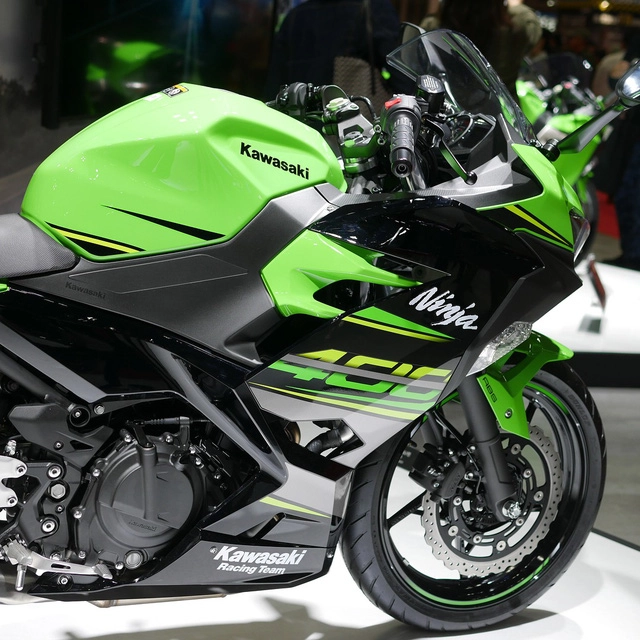 Cận cảnh chi tiết kawasaki ninja 400 2018 tại triển lãm motor tokyo 2017 - 3