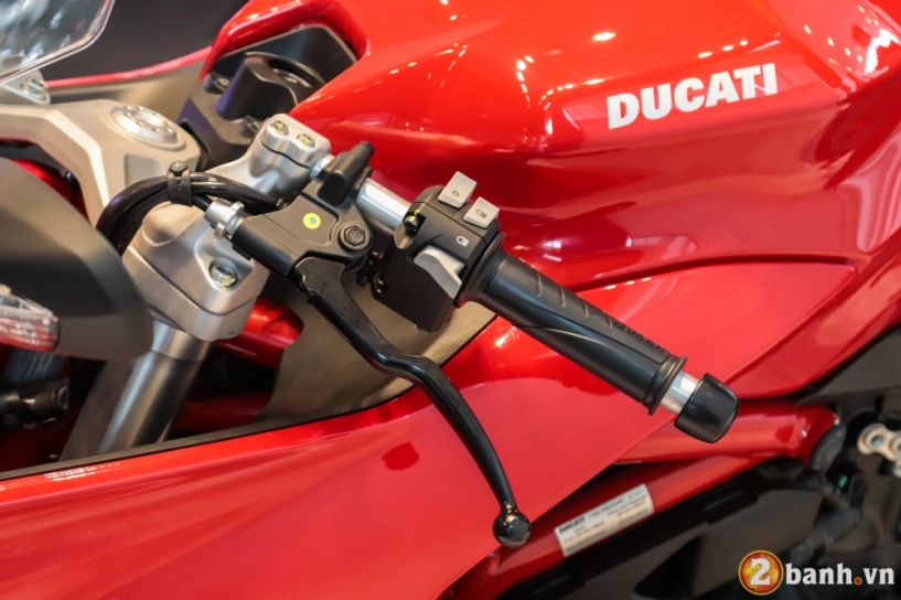 Cận cảnh ducati supersport - mẫu xe mô tô thể thao thành thị vô cùng ấn tượng - 11