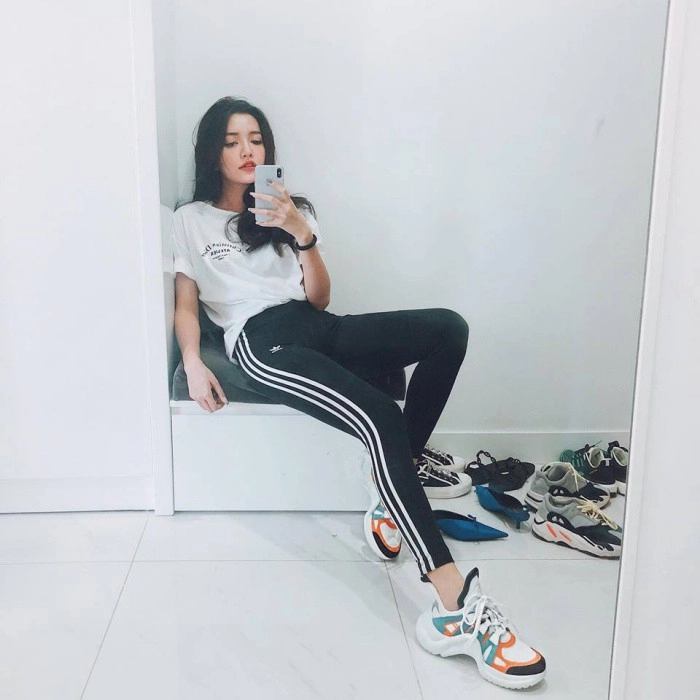 Chẳng mê sắm túi hiệu hay cao gót thục nữ sao việt chuyển hướng style với món đồ rất chiến - 2
