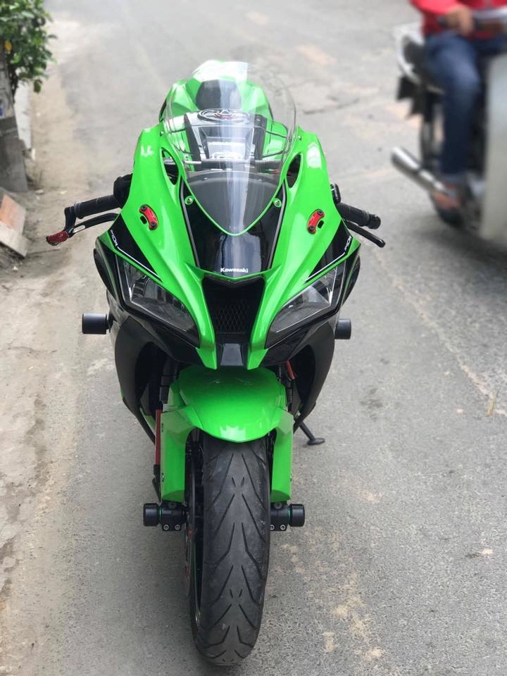 Chiến binh ninja zx-10r độ full bài hàng hiệu từ biker việt - 3