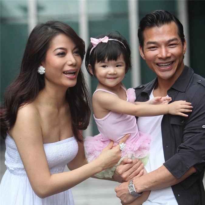 Chông cu trương ngoc anh khoe con nhìn giống bô nhi không dân tình khen cô bé qua xinh - 1