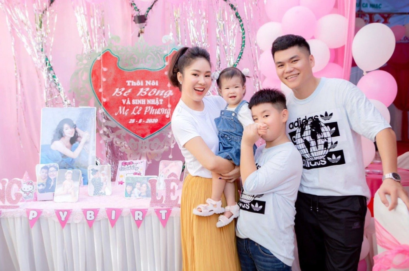 Chụp cùng hội mỹ nhân bị nói bà phương béo nhất lê phương đáp trả làm mẹ bỉm vui lây - 1