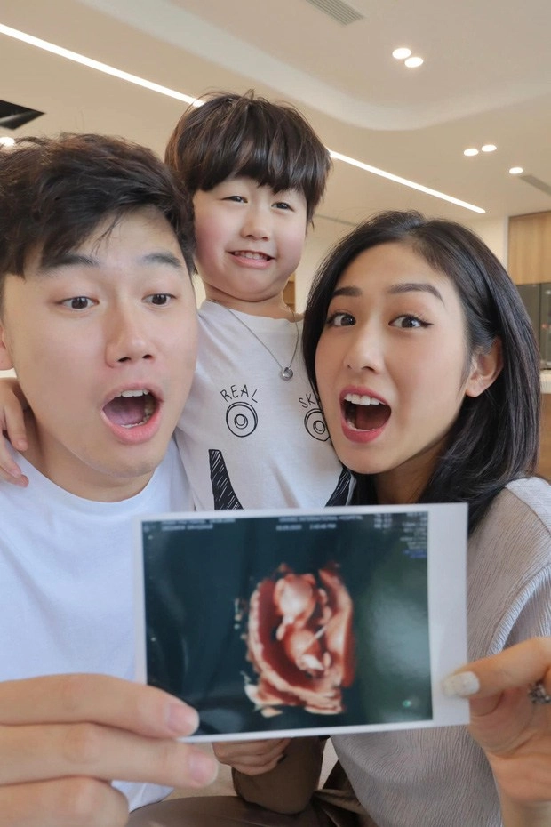 Cô gái yêu chàng trai lớp bên năm 17 tuổi 10 năm sau con đẹp nhà sang xe 5 tỷ - 10