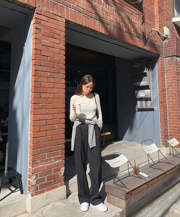 Cứ nắm vững những bí quyết này nàng diện quần đen cơ bản vẫn sang xịn chẳng lo nhạt nhòa - 13