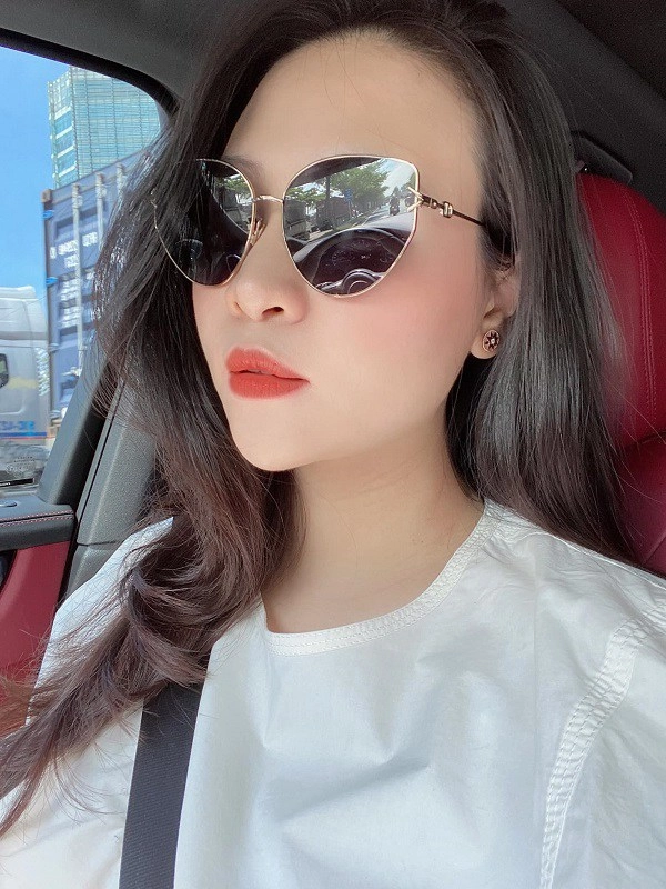 Cùng một kiểu ảnh trước và sau sinh đàm thu trang lộ rõ dấu hiệu phụ nữ đã có con - 4