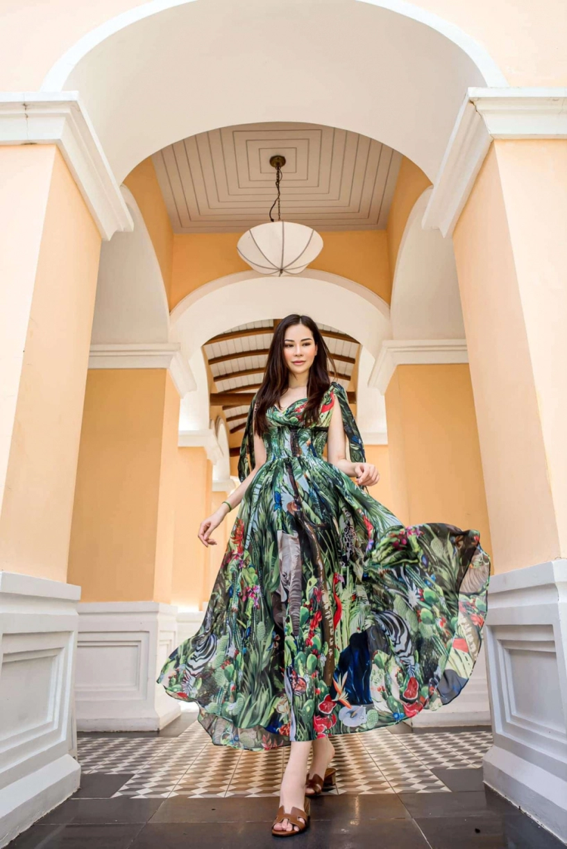 Cựu người mẫu việt lấy con tỷ phú sống ở mỹ giờ ra đườngmỗi ngày xách 1 chiếc túi hiệu - 3