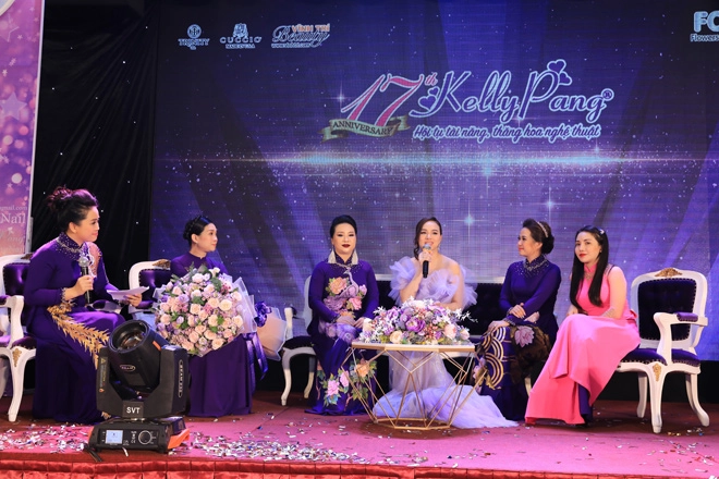 Đinh ngọc diệp đồng hành cùng kelly pang chia sẻ yêu thương - 4