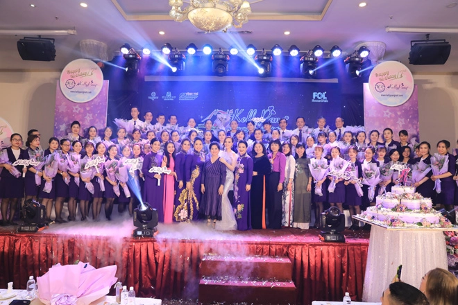 Đinh ngọc diệp đồng hành cùng kelly pang chia sẻ yêu thương - 5
