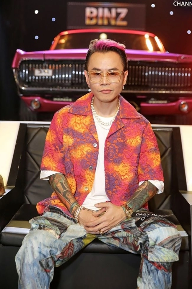 Độ răng kim cương tiền tỷ chặt chém với style hường phấn quý ông rap việt làm cđm bấn loạn - 11