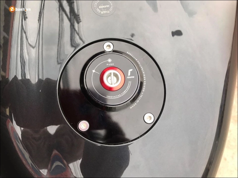 Ducati 1098s độ siêu phẩm hoàn mỹ từ lúc khai sinh - 4
