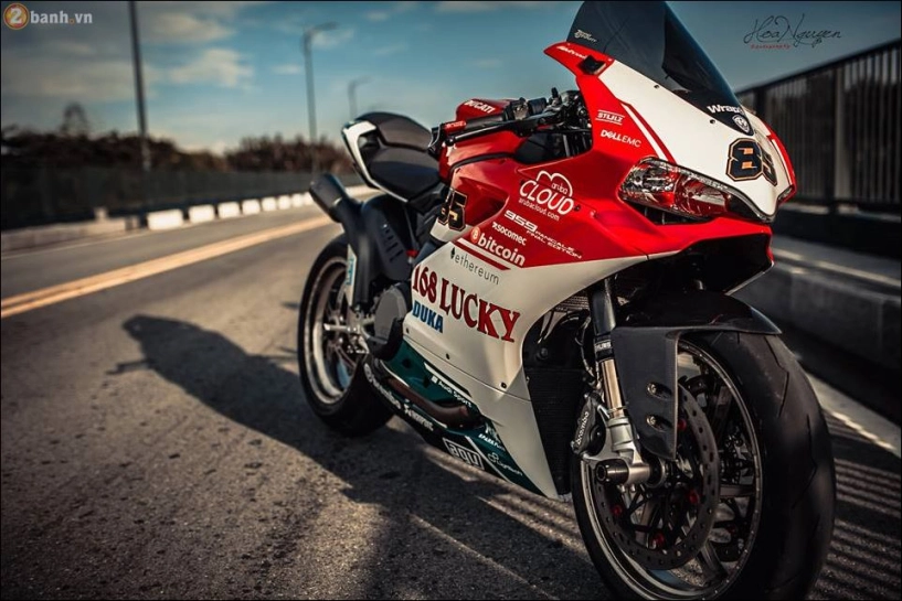 Ducati 959 paniagle lột xác kinh điển trong diện mạo final edition - 6