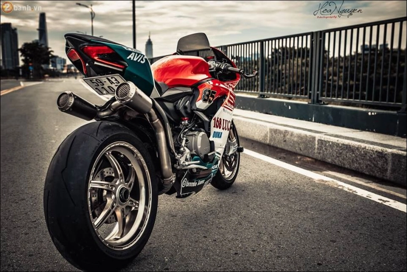 Ducati 959 paniagle lột xác kinh điển trong diện mạo final edition - 10