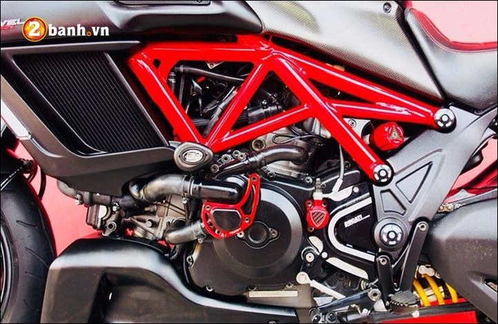 Ducati diavel bản độ tối tân mang tên red carbon facelift - 13