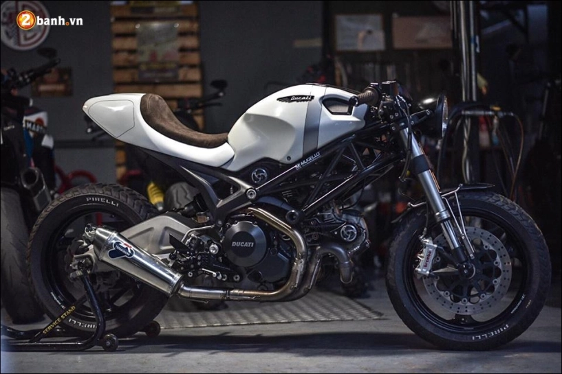 Ducati monster 696 độ đẹp mắt qua vẻ đẹp hoài cổ cafe racer - 2