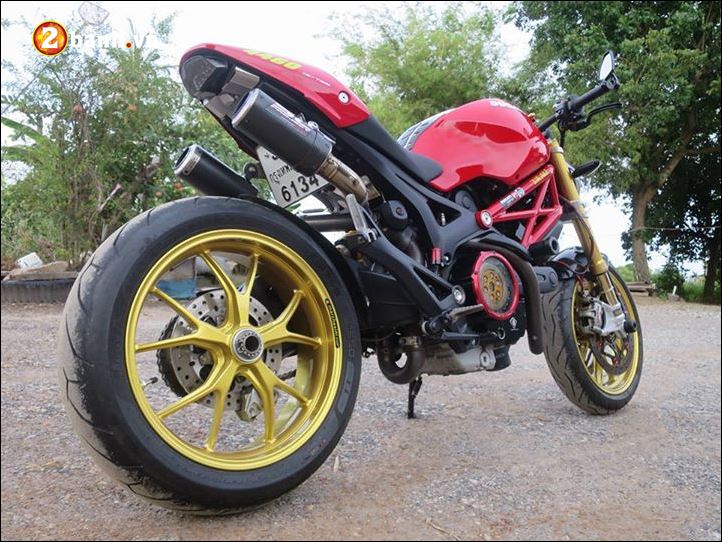 Ducati monster 796 quái vật hoàn hảo trong gói độ full option - 13