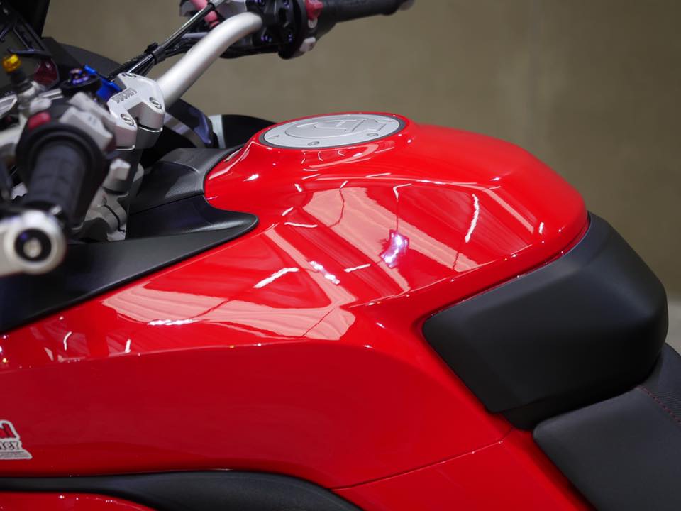 Ducati multistrada 1200 thổi hồn qua thân hình cơ bắp lực lưỡng - 4