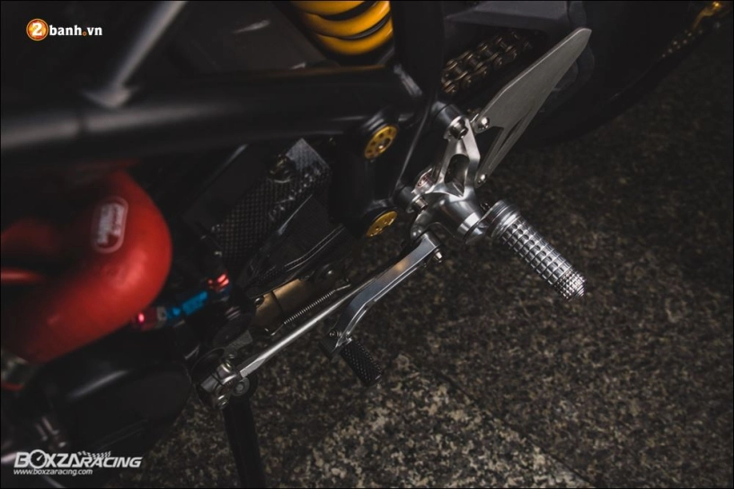 Ducati streetfighter hiện thân của một nakedbike thực thụ trong tầng hầm u tối - 20