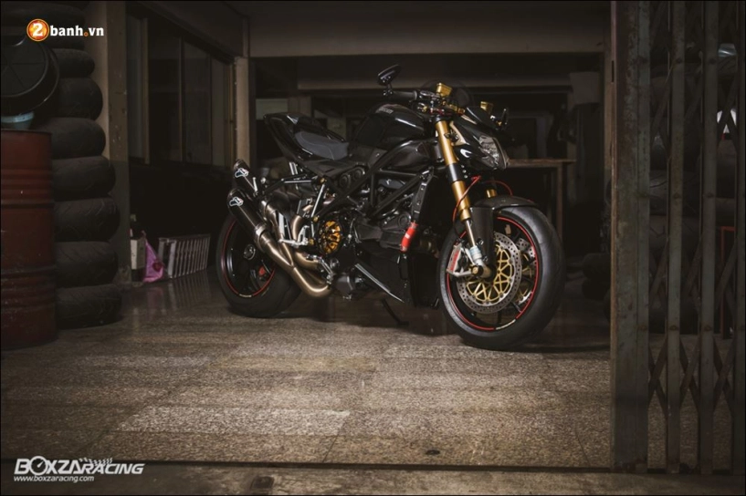 Ducati streetfighter hiện thân của một nakedbike thực thụ trong tầng hầm u tối - 22