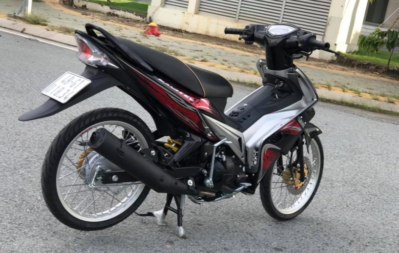 Exciter 2010 độ dàn chân siêu bén trong sự đơn giản của biker đắk nông - 7