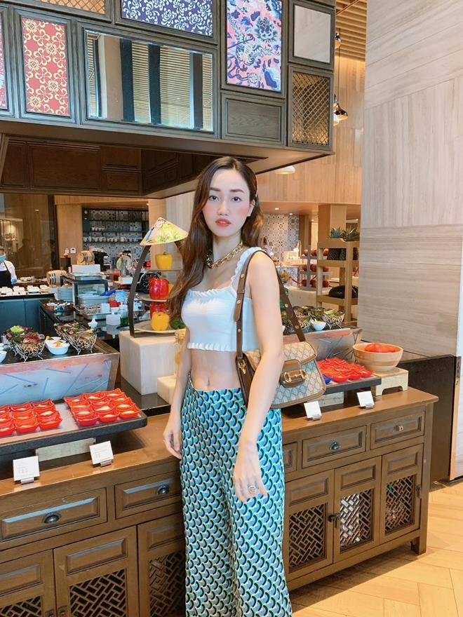 Gái xinh nghe lời mẹ lấy chồng giàu hải dương đẻ con xong thay đổi sở thích theo chồng - 10