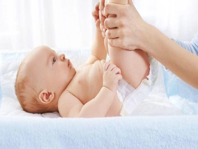 Giãn ruột ở trẻ sơ sinh và những vấn đề mẹ không nên bỏ qua - 3