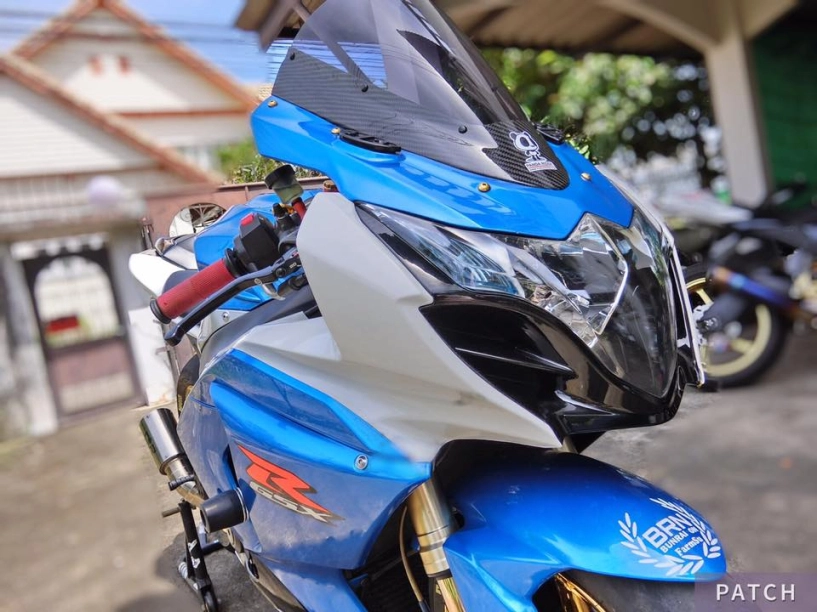 Gsx r1000 ông vua trắng xanh kẻ tranh ngôi vua mô tô - 8