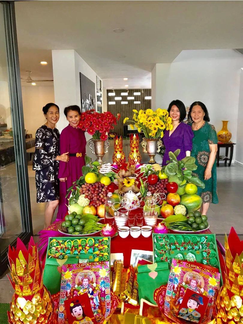 Hà hồ cúng mụ cho 2 con trong nhà triệu đô nhìn kỹ mới thấy đúng chuẩn đại gia - 1