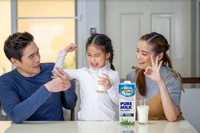 Hàng hiệu giá rẻ cho mẹ và bé dịp cuối năm - 2