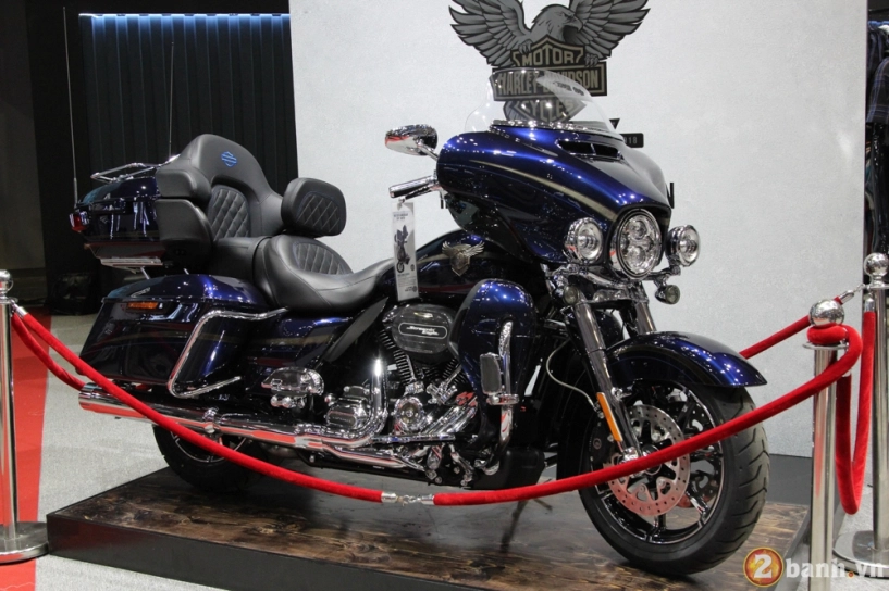 Harley-davidson cvo giá 23 tỷ được giới thiệu tại vims 2017 - 1