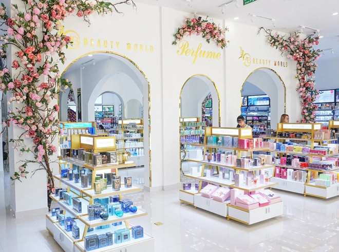 Hé lộ bất ngờ về siêu thị mỹ phẩm gia đình quy mô lớn vừa mới ra mắt - 3