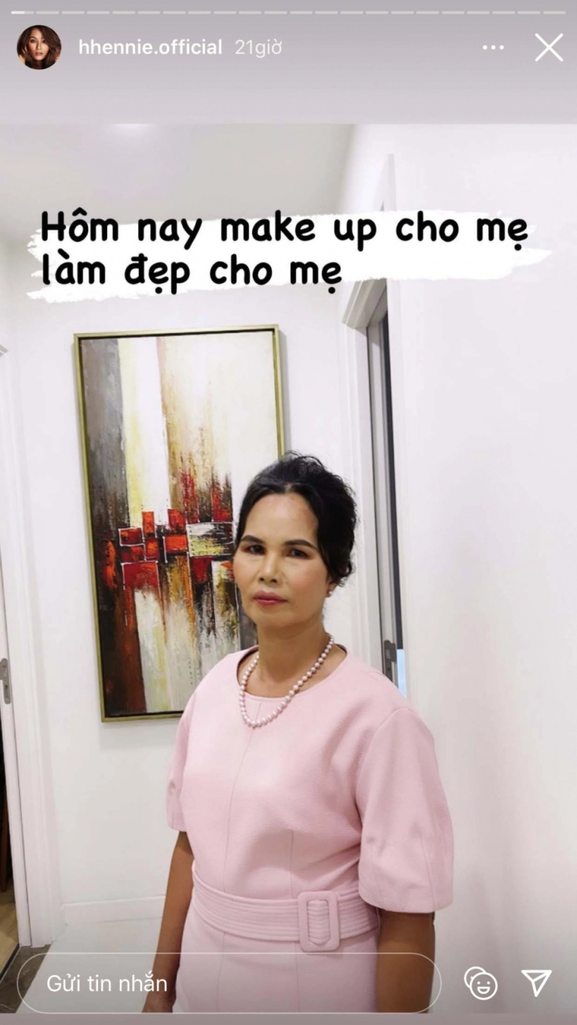 Hiếu thảo chọn đồ cho mẹ đi tiệc hhen niê chứng tỏ tài lẻ làm stylist thượng thừa - 1